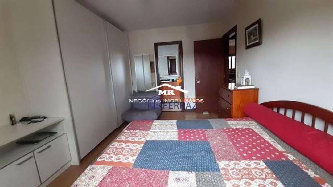 Casa à venda com 4 quartos, 258m² - Foto 14