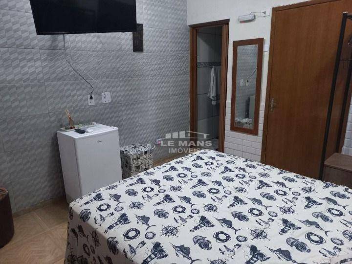 Casa à venda com 3 quartos, 250m² - Foto 17