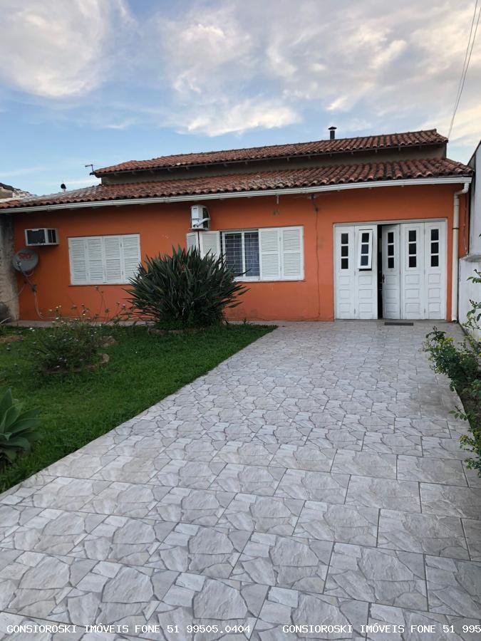 Casa à venda com 3 quartos, 600m² - Foto 1