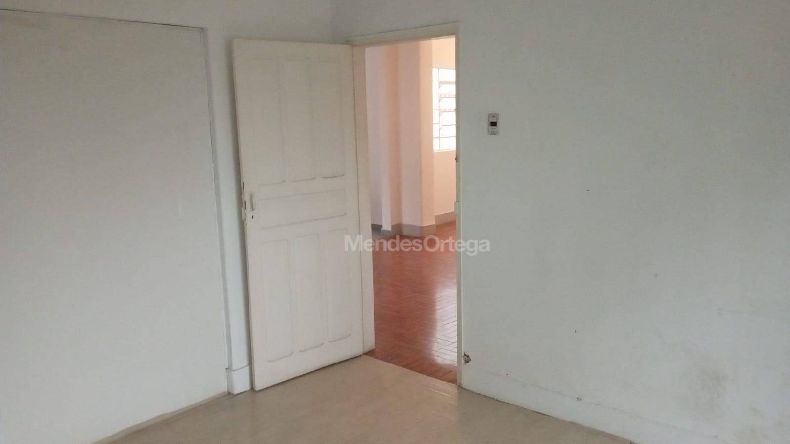 Casa para alugar com 3 quartos, 160m² - Foto 6