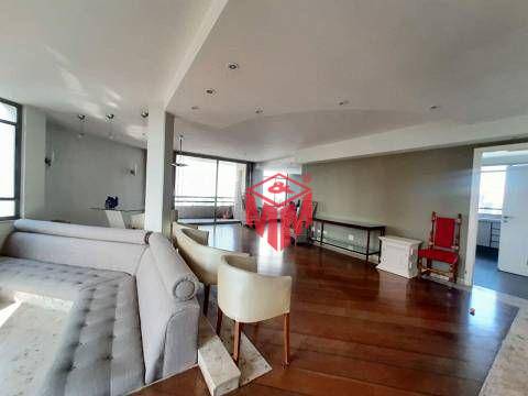 Apartamento à venda com 3 quartos, 244m² - Foto 1