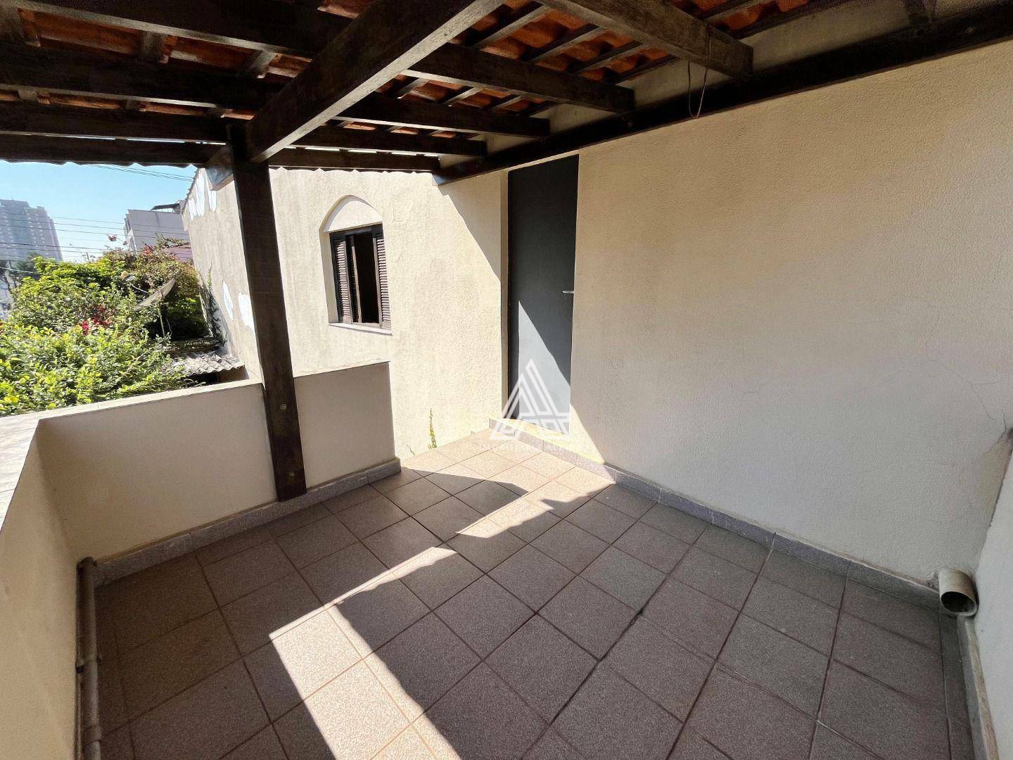 Sobrado à venda com 3 quartos, 200m² - Foto 48