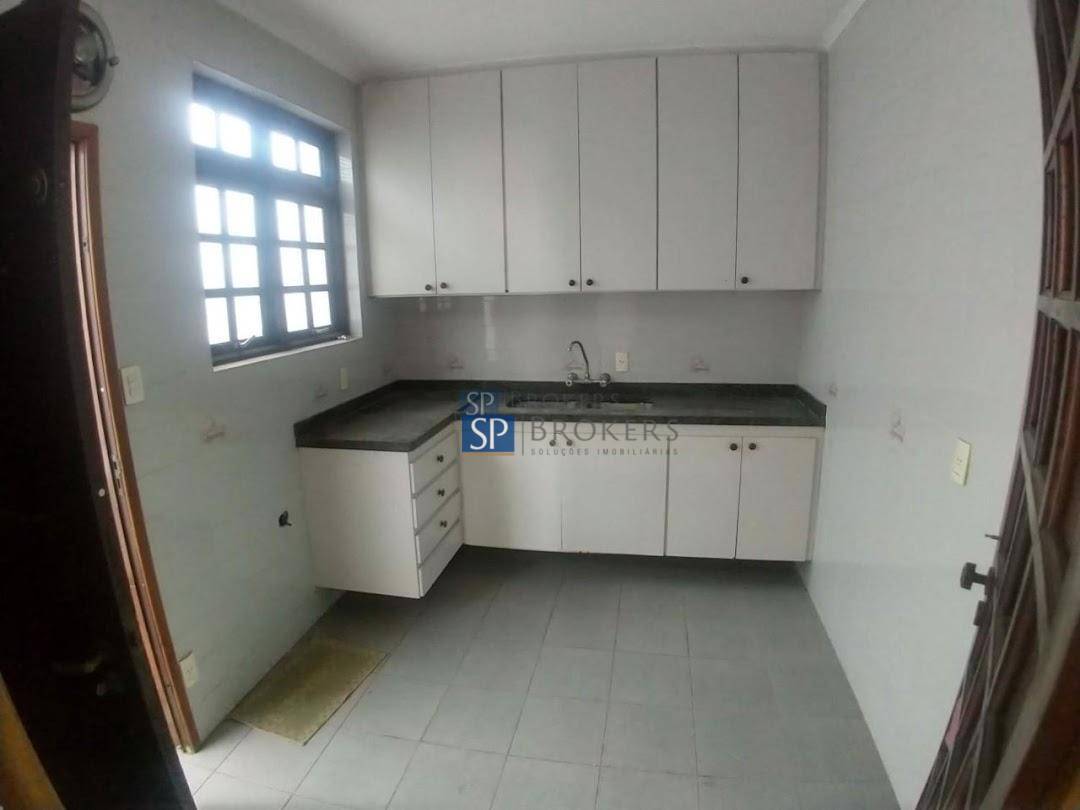 Casa à venda com 4 quartos, 215m² - Foto 12