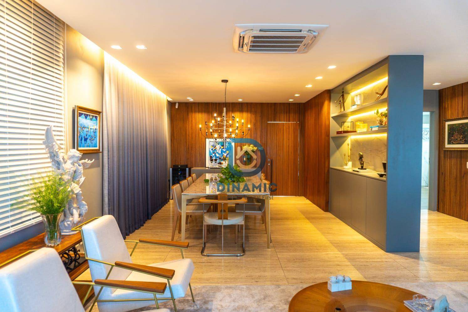 Casa de Condomínio à venda com 4 quartos, 375m² - Foto 2