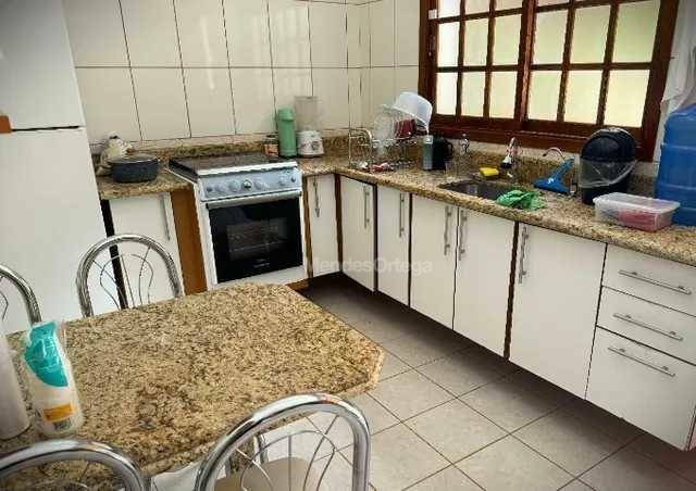 Chácara à venda com 4 quartos, 331m² - Foto 8