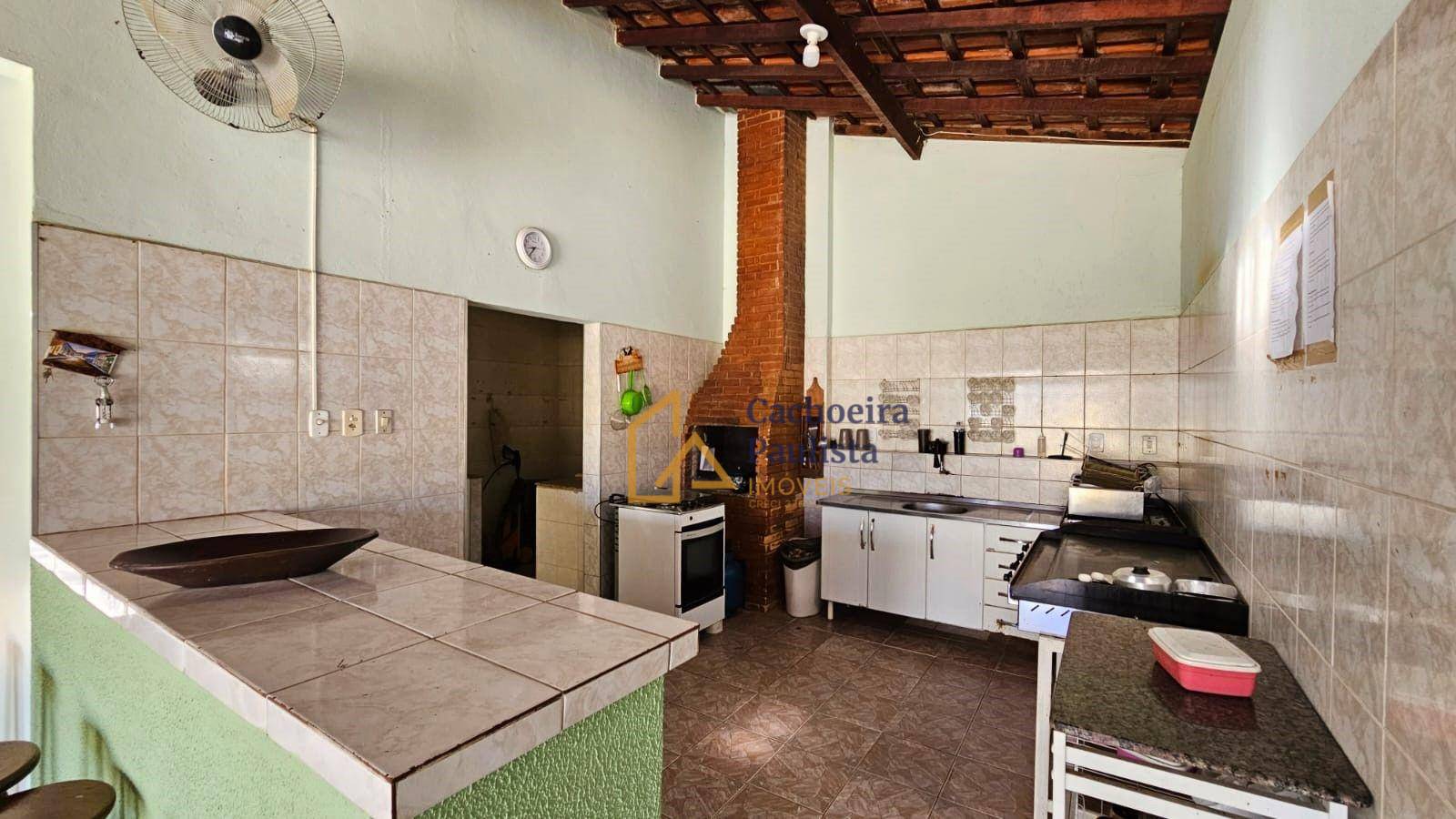 Casa à venda com 1 quarto, 174m² - Foto 4