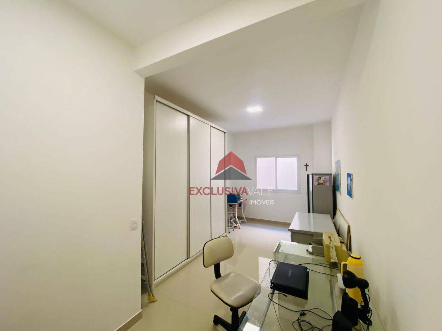 Casa de Condomínio à venda com 4 quartos, 330m² - Foto 30