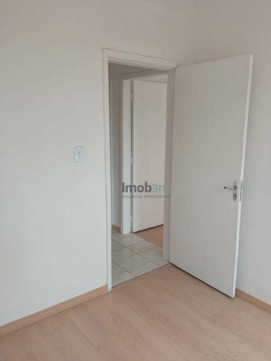 Apartamento à venda com 3 quartos, 75m² - Foto 10