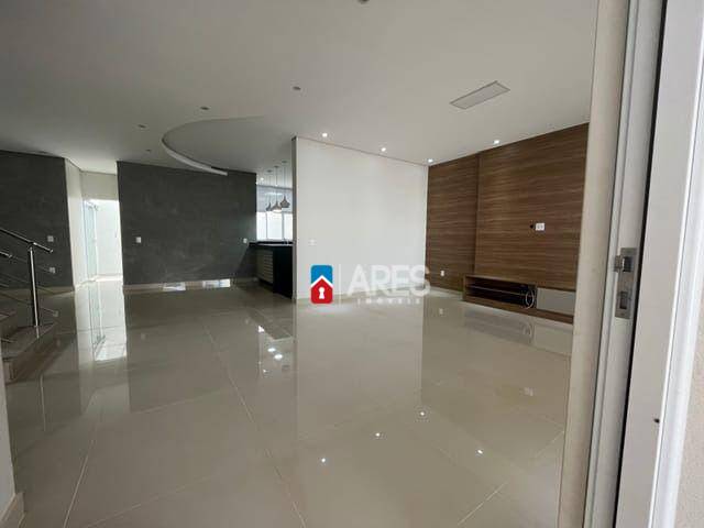 Casa à venda com 4 quartos, 301m² - Foto 15
