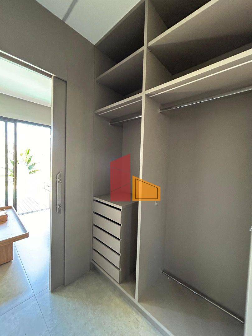 Casa de Condomínio à venda com 3 quartos, 221m² - Foto 22