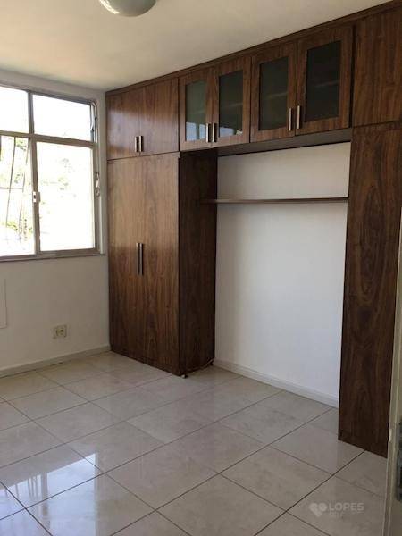 Apartamento à venda com 3 quartos, 87m² - Foto 3