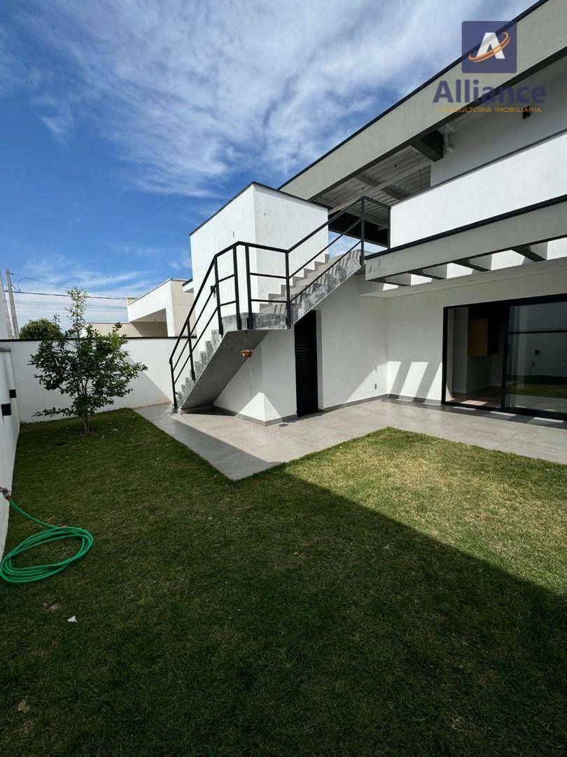 Casa de Condomínio à venda e aluguel com 3 quartos, 240m² - Foto 24