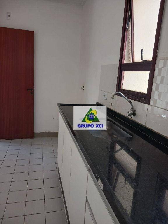 Apartamento à venda com 2 quartos, 62m² - Foto 16