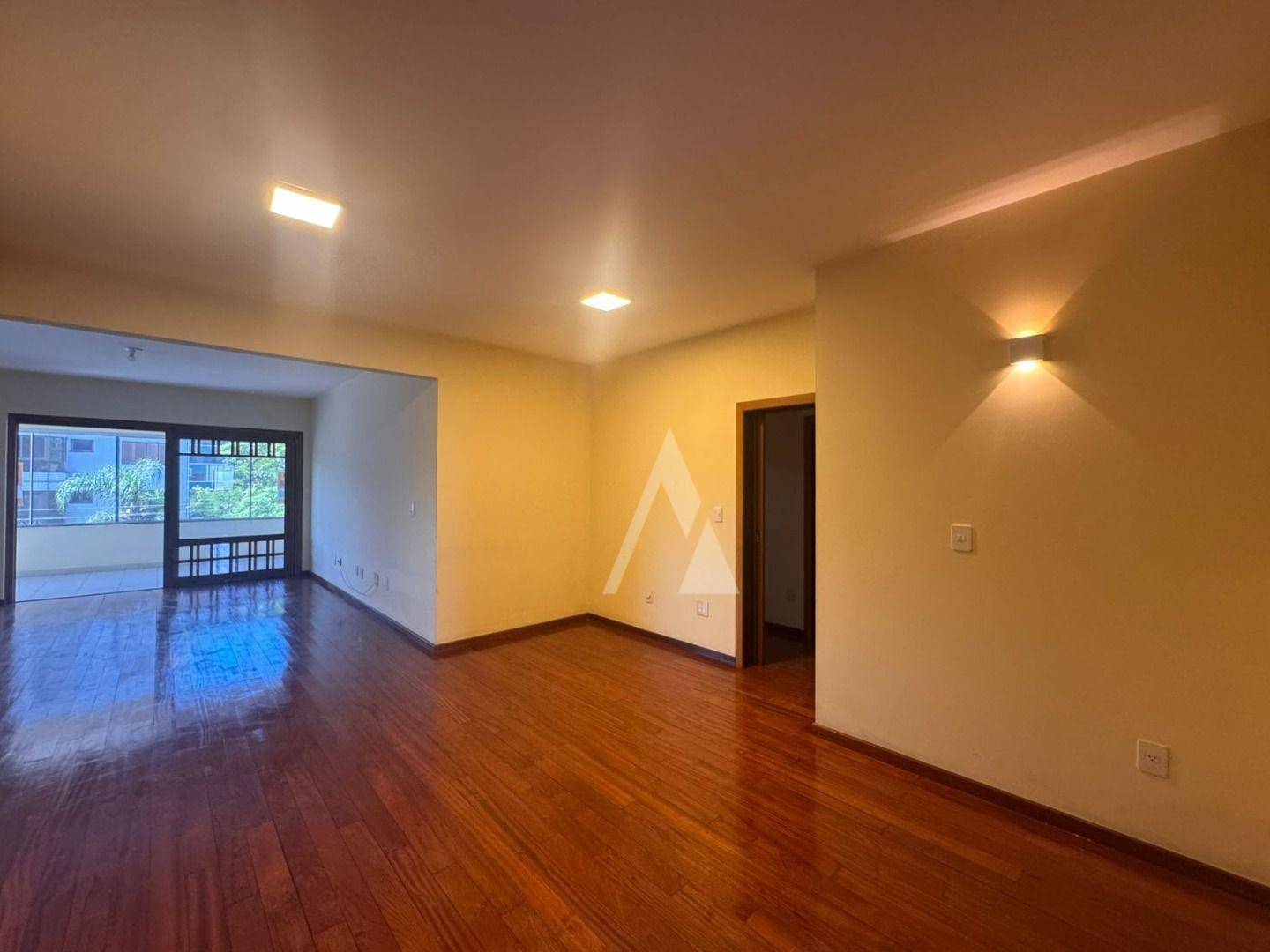 Apartamento, 4 quartos, 220 m² - Foto 2