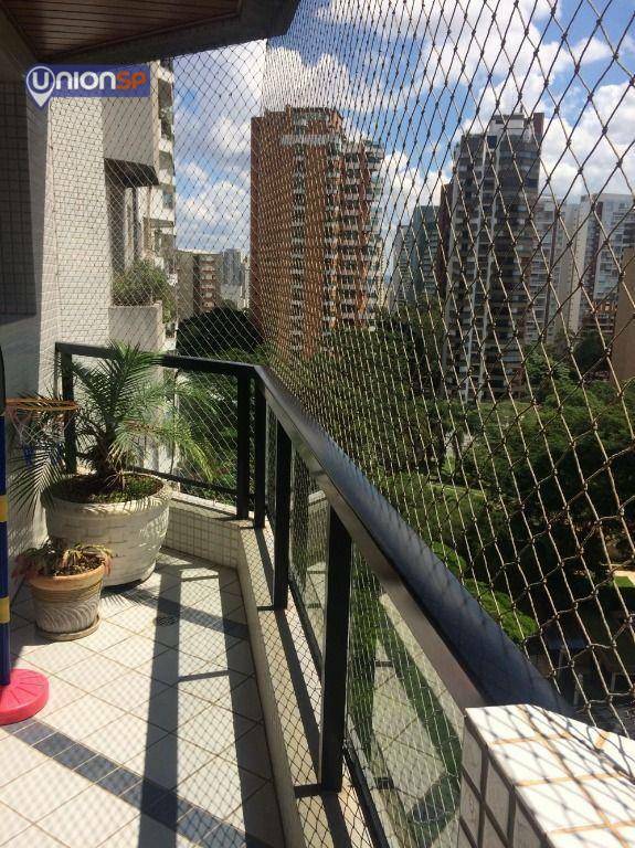 Apartamento à venda com 3 quartos, 156m² - Foto 8