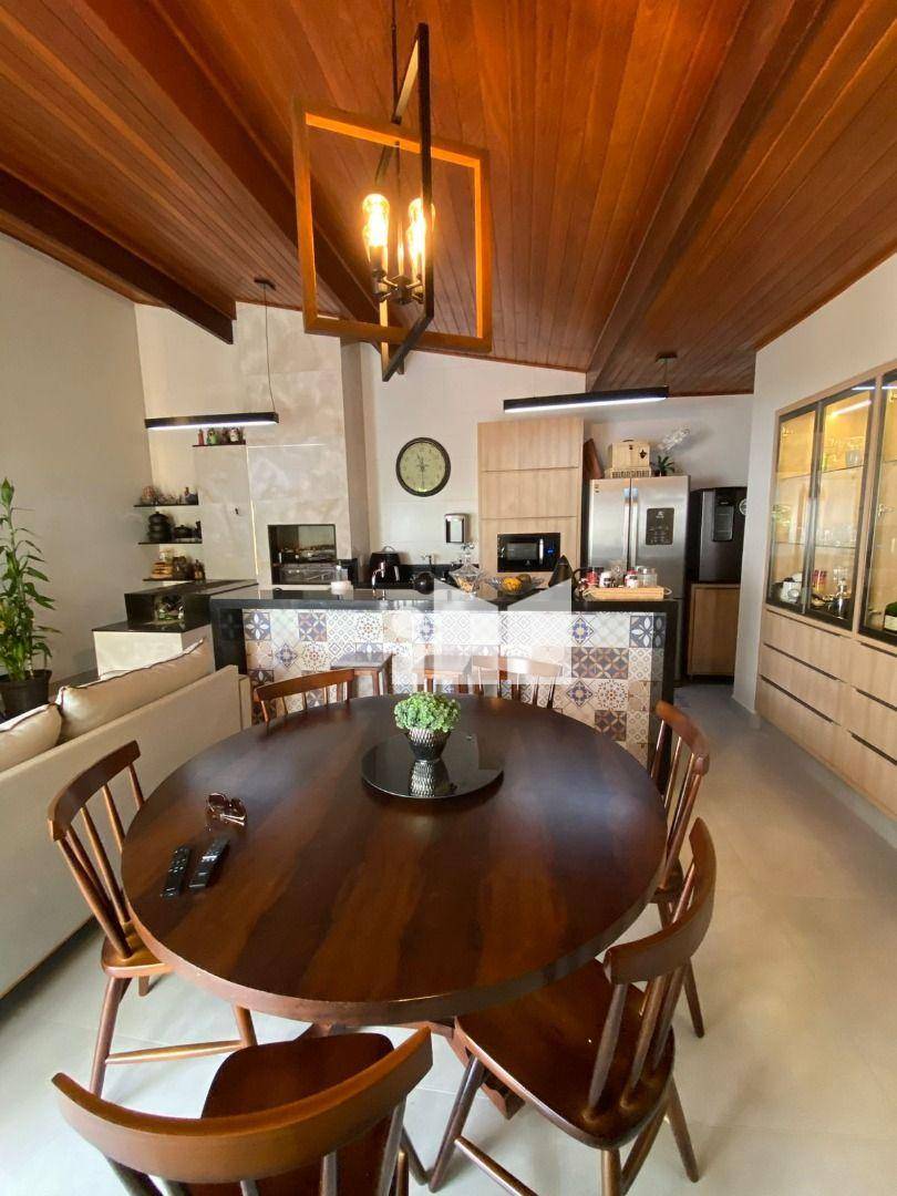 Casa, 3 quartos, 275 m² - Foto 5