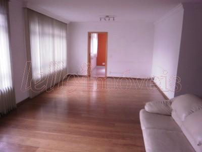 Apartamento para alugar com 3 quartos, 220m² - Foto 2