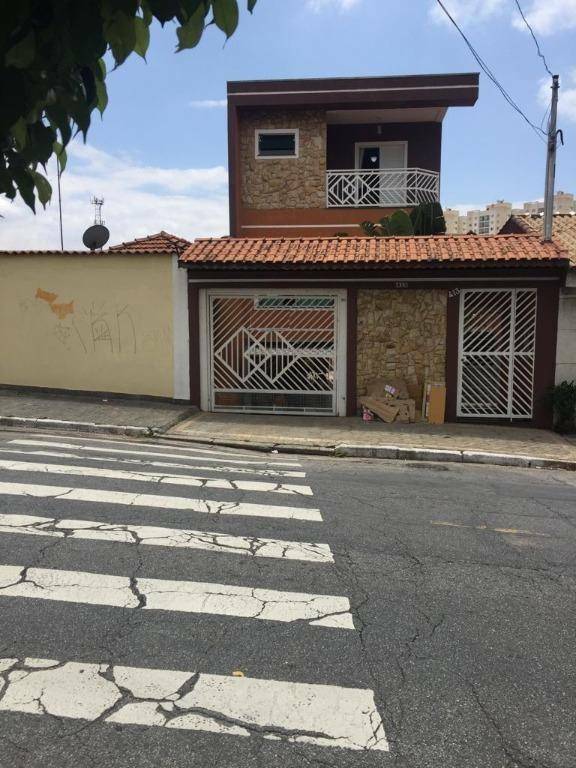 Sobrado à venda com 3 quartos, 160m² - Foto 1