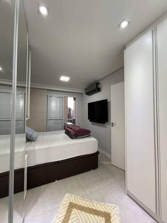 Apartamento à venda com 2 quartos, 67m² - Foto 16