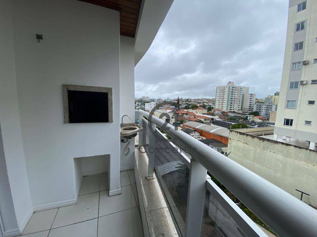 Apartamento à venda com 2 quartos, 63m² - Foto 4