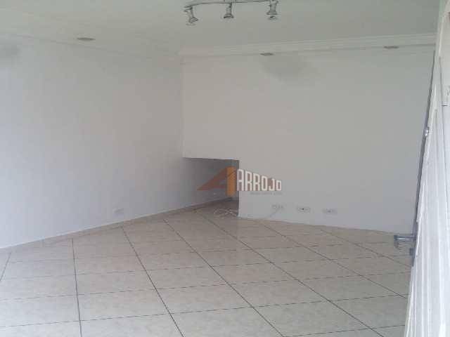 Sobrado à venda com 3 quartos, 66m² - Foto 2