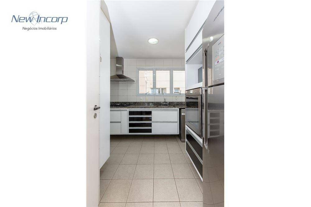 Apartamento à venda com 3 quartos, 154m² - Foto 25