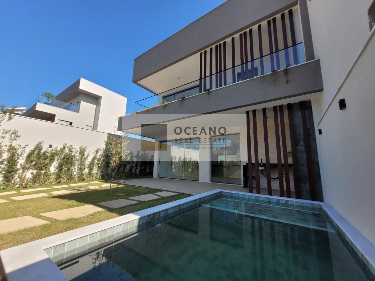 Casa de Condomínio à venda com 4 quartos, 215m² - Foto 4