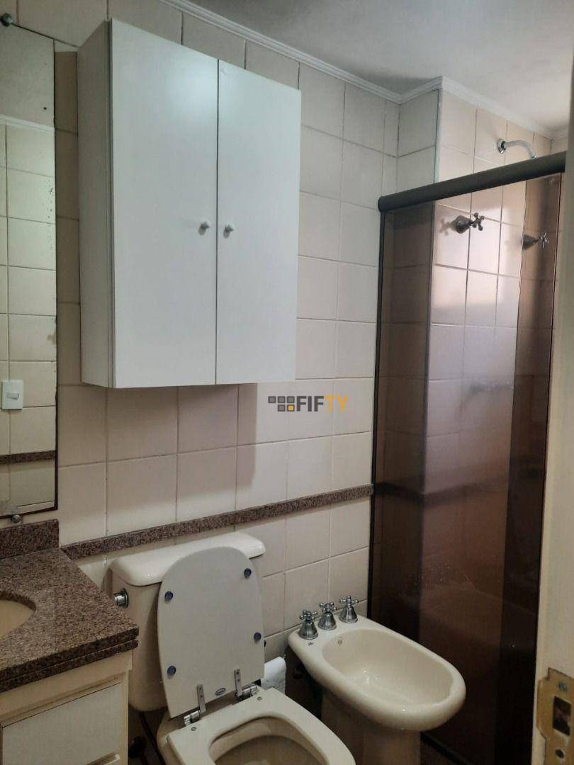 Apartamento para alugar com 2 quartos, 63m² - Foto 8