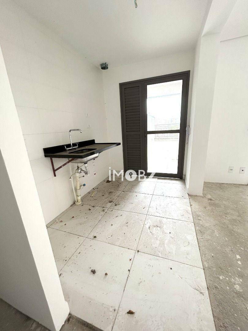 Apartamento à venda com 2 quartos, 230m² - Foto 3