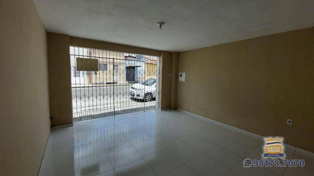 Casa para alugar com 2 quartos, 72m² - Foto 5