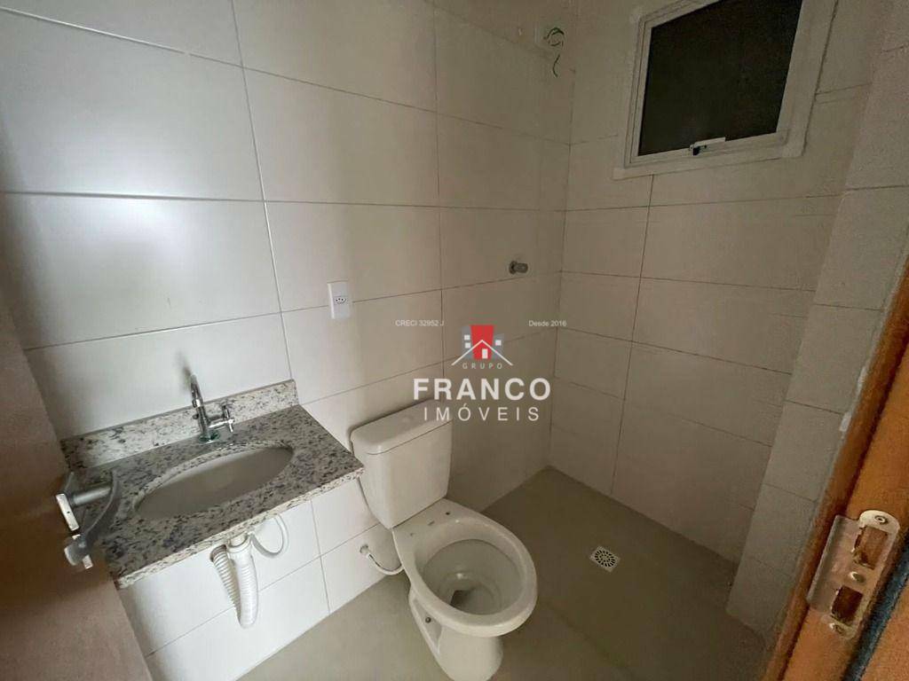 Apartamento à venda com 2 quartos, 70m² - Foto 12