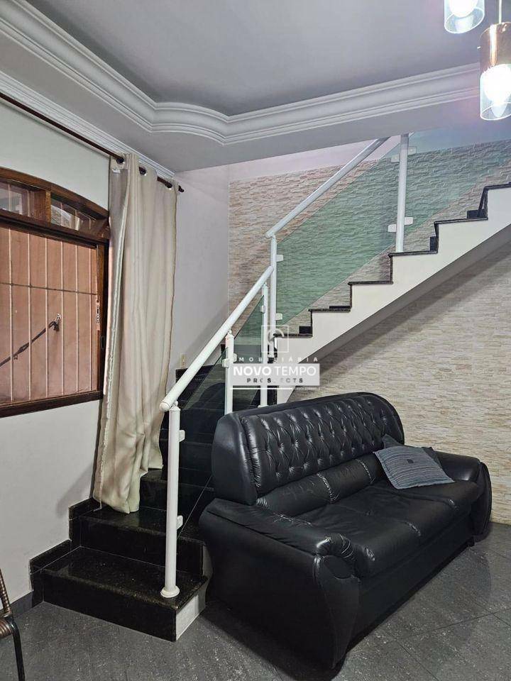 Casa à venda com 3 quartos, 200m² - Foto 4