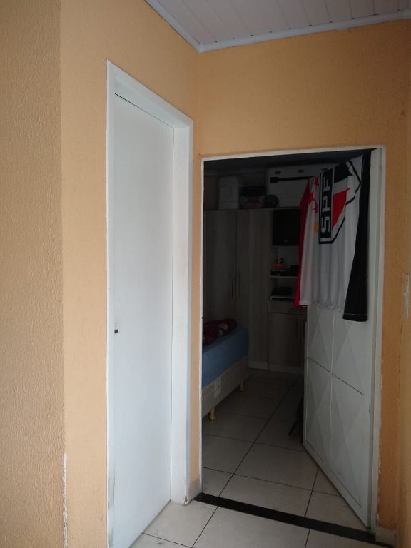 Casa à venda com 3 quartos, 110m² - Foto 14