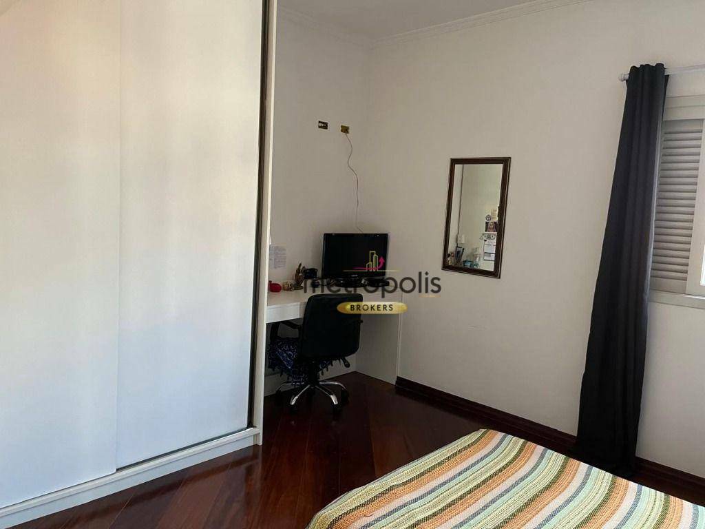 Casa à venda com 3 quartos, 330m² - Foto 35