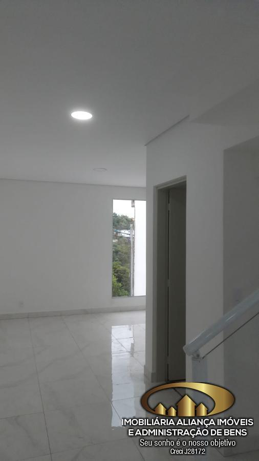 Casa à venda com 2 quartos, 100m² - Foto 6