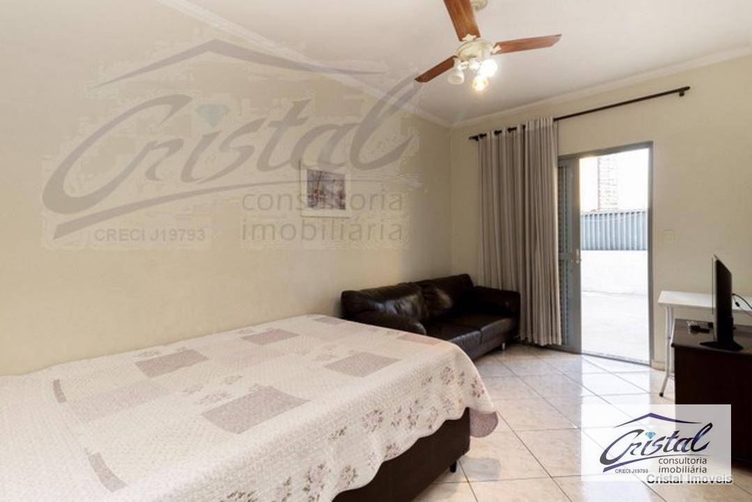 Casa à venda com 6 quartos, 200m² - Foto 13