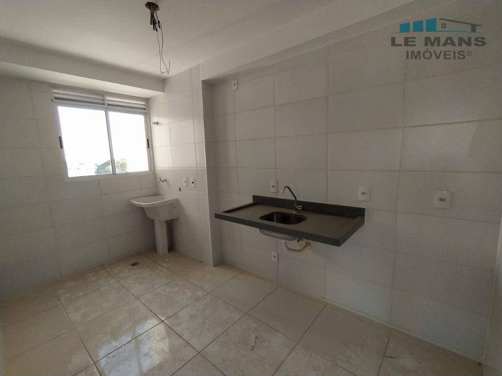 Apartamento à venda com 3 quartos, 75m² - Foto 11