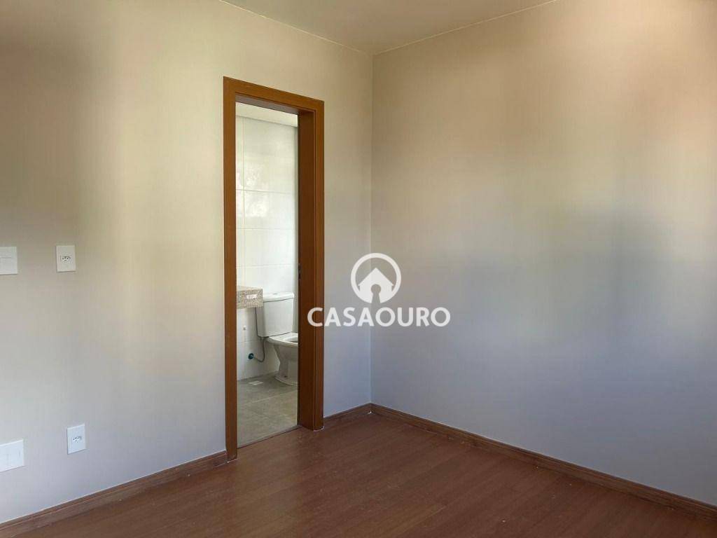 Apartamento à venda com 2 quartos, 64m² - Foto 20