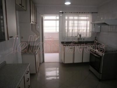 Apartamento para alugar com 3 quartos, 145m² - Foto 11