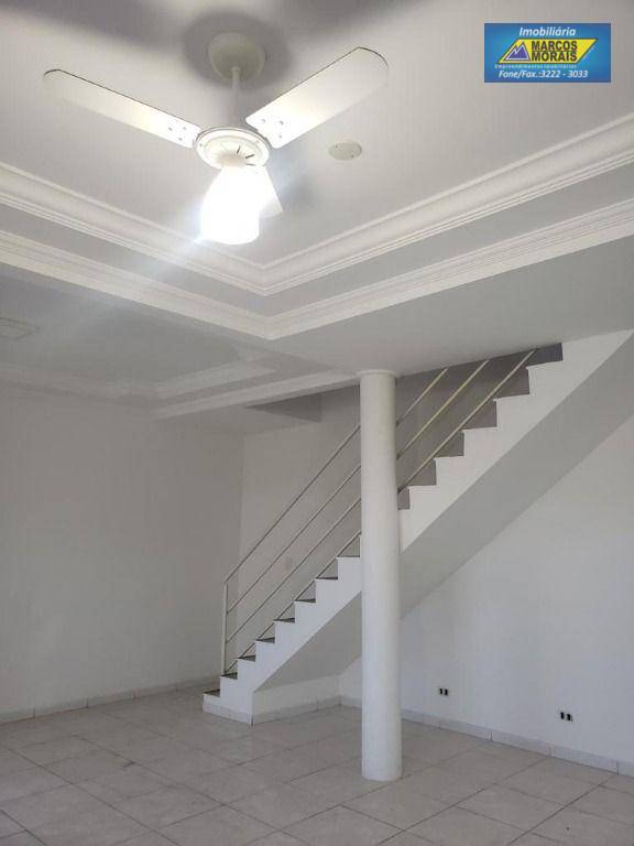 Casa à venda com 2 quartos, 181m² - Foto 5