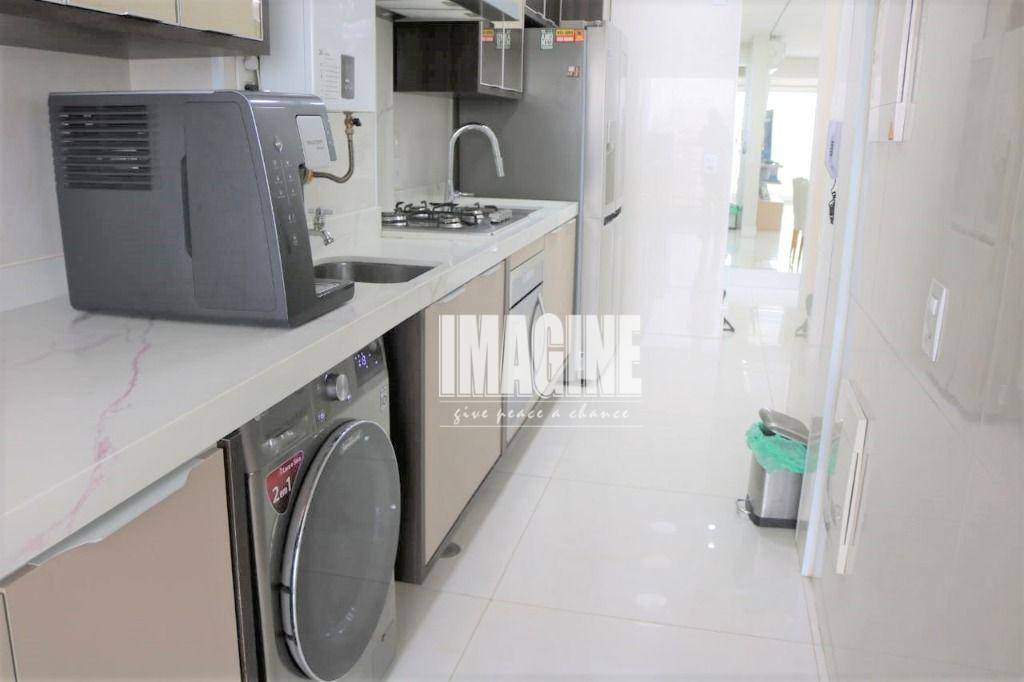 Apartamento à venda com 3 quartos, 103m² - Foto 9