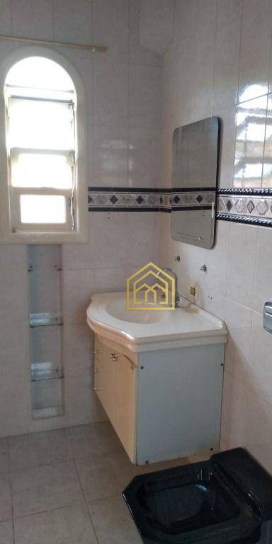 Sobrado à venda com 4 quartos, 207m² - Foto 13