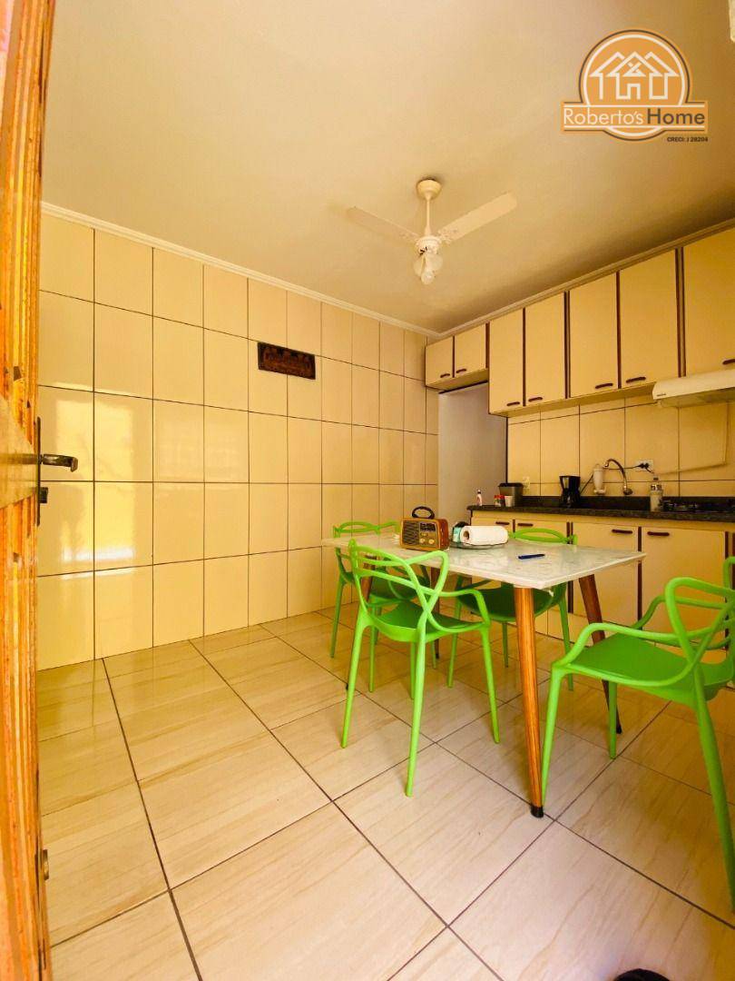 Casa à venda com 3 quartos, 68m² - Foto 13