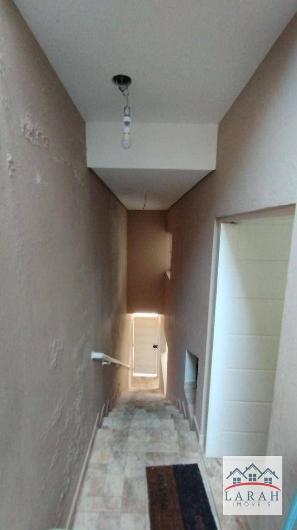 Casa para alugar com 3 quartos, 200m² - Foto 5