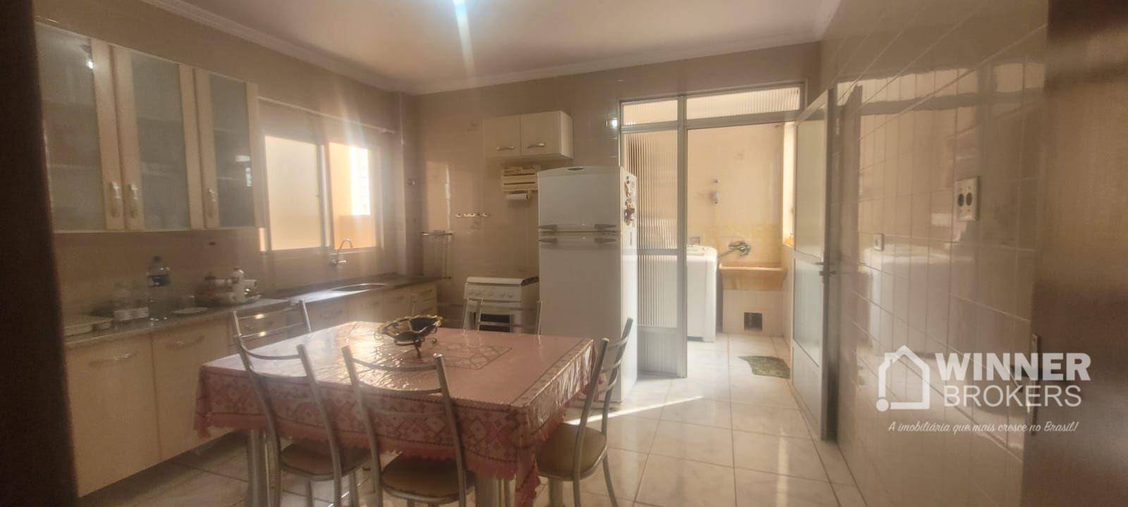 Apartamento à venda com 3 quartos, 98m² - Foto 4