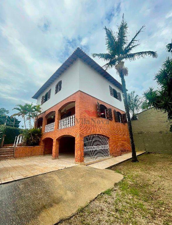 Casa, 4 quartos, 322 m² - Foto 1