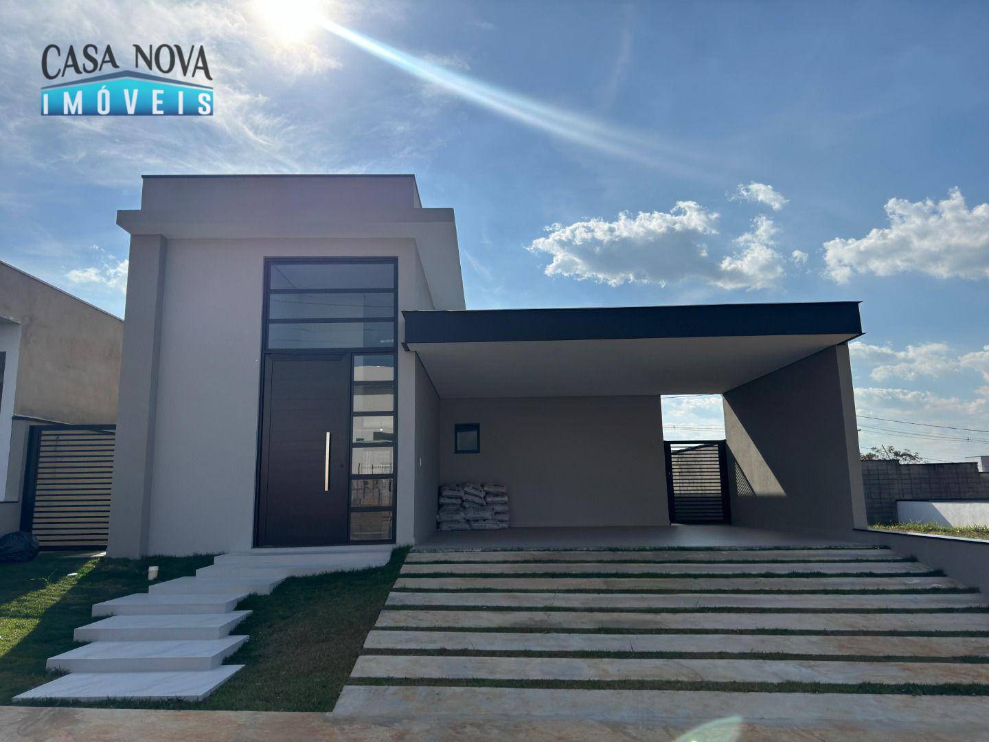 Casa de Condomínio à venda com 3 quartos, 168m² - Foto 1