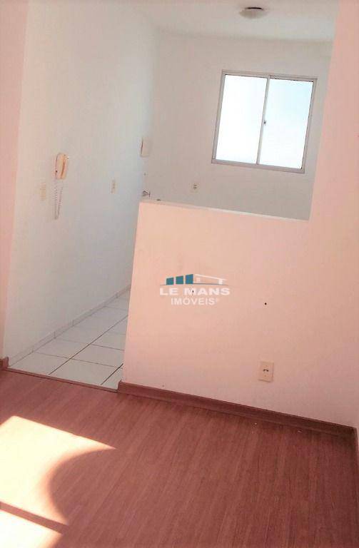 Apartamento à venda com 2 quartos, 46m² - Foto 2