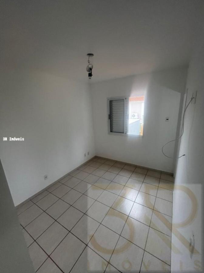 Casa de Condomínio para alugar com 3 quartos, 247m² - Foto 26