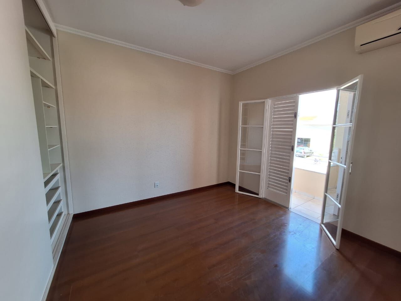 Casa à venda com 3 quartos, 233m² - Foto 28